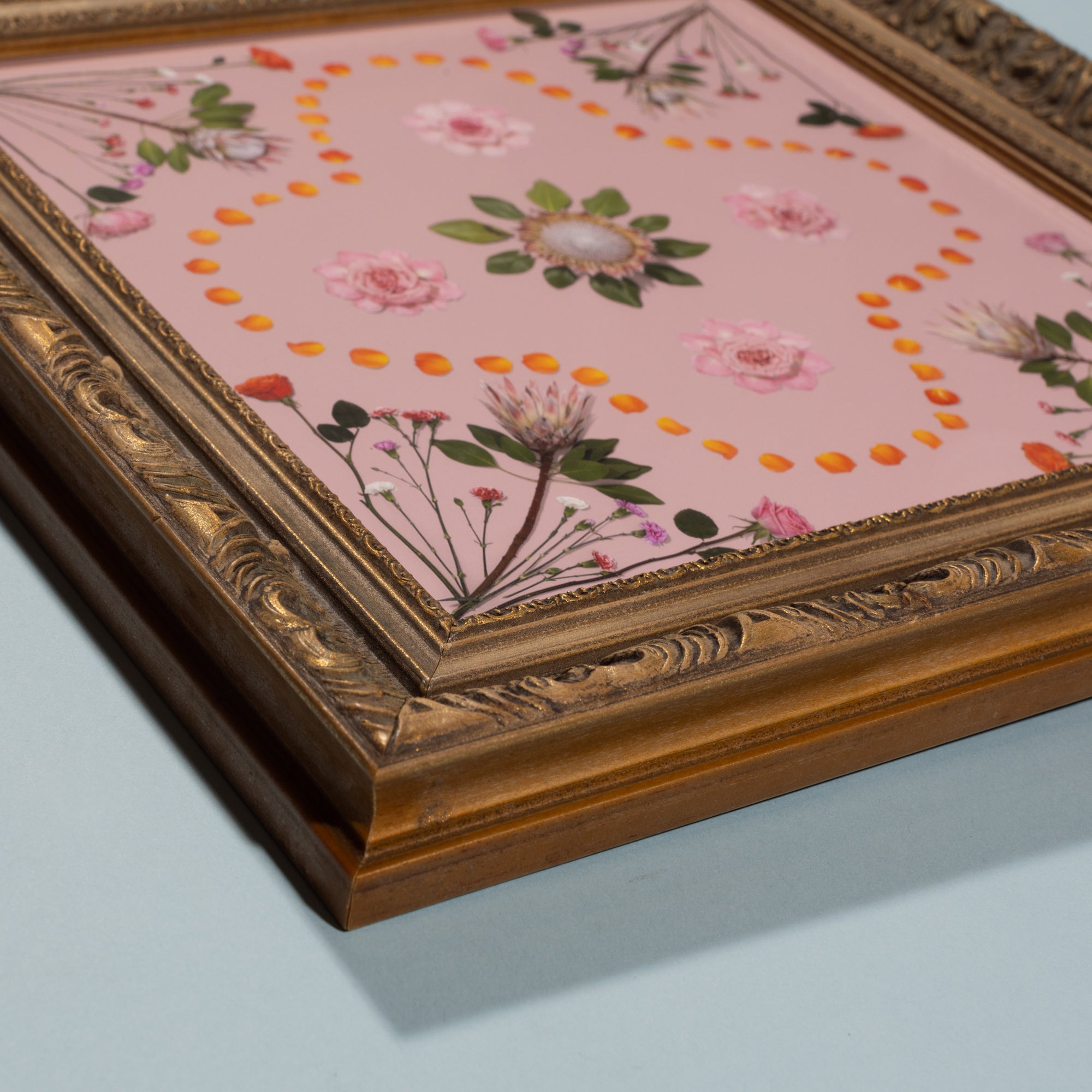 Dusty Dozen - Gilded Vintage Frame