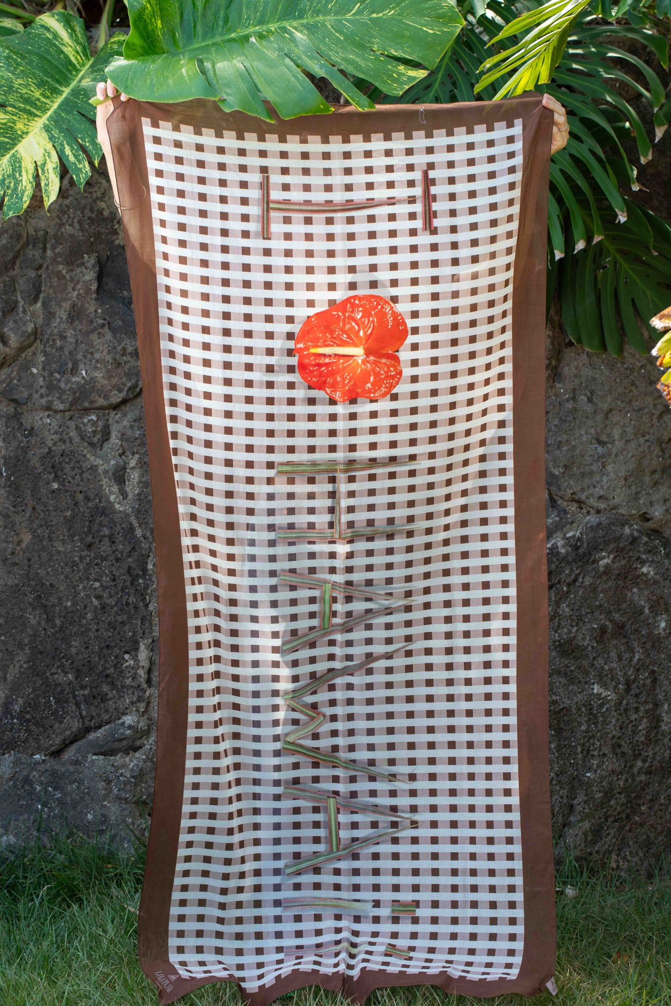 cotton i love hawaii sarong palaka brown print Lola Pilar Hawaii