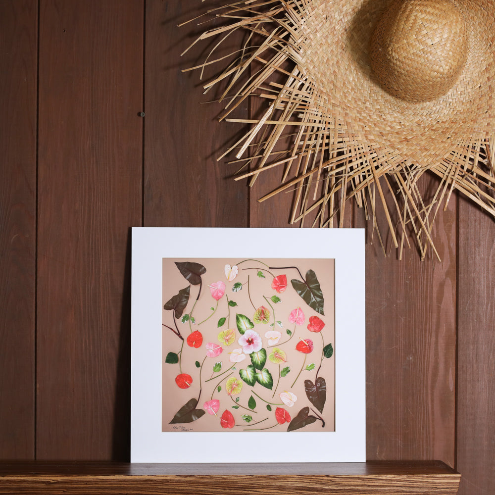 Hawaii tropical print with anthuriums and hibiscus - Lola Pilar
