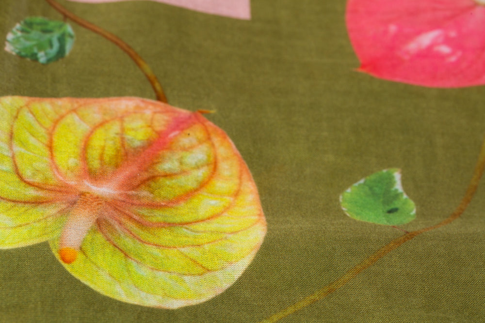 texture of cotton sarong made in italy designed in hawaii